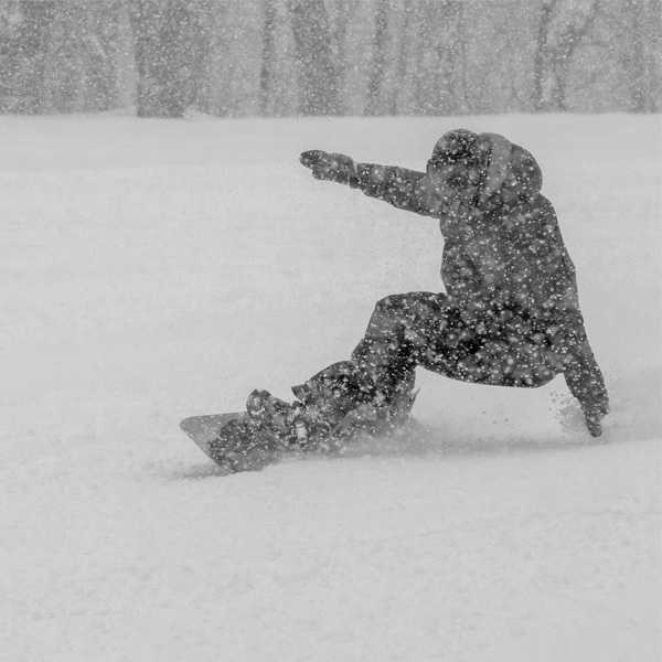 K2 Taro Tamai Snowsurfer in action